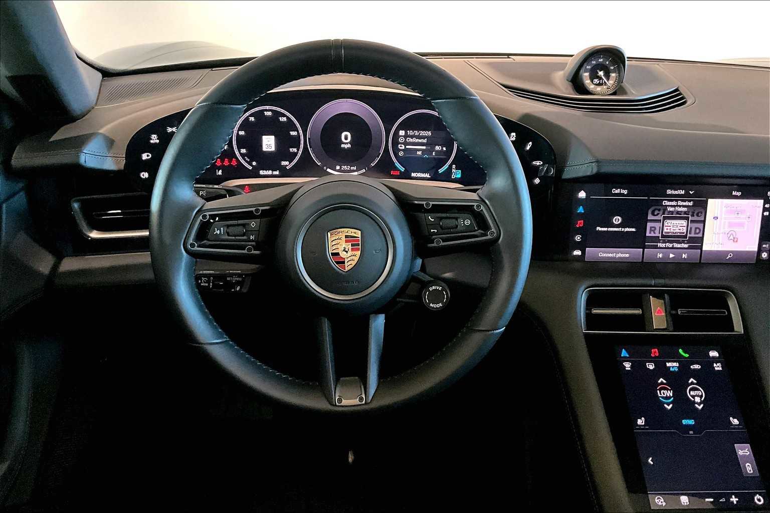 Used 2025 Porsche Taycan image 16