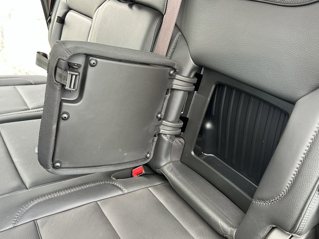 Used 2024 GMC Sierra 2500 Denali w/ Technology Package image 40