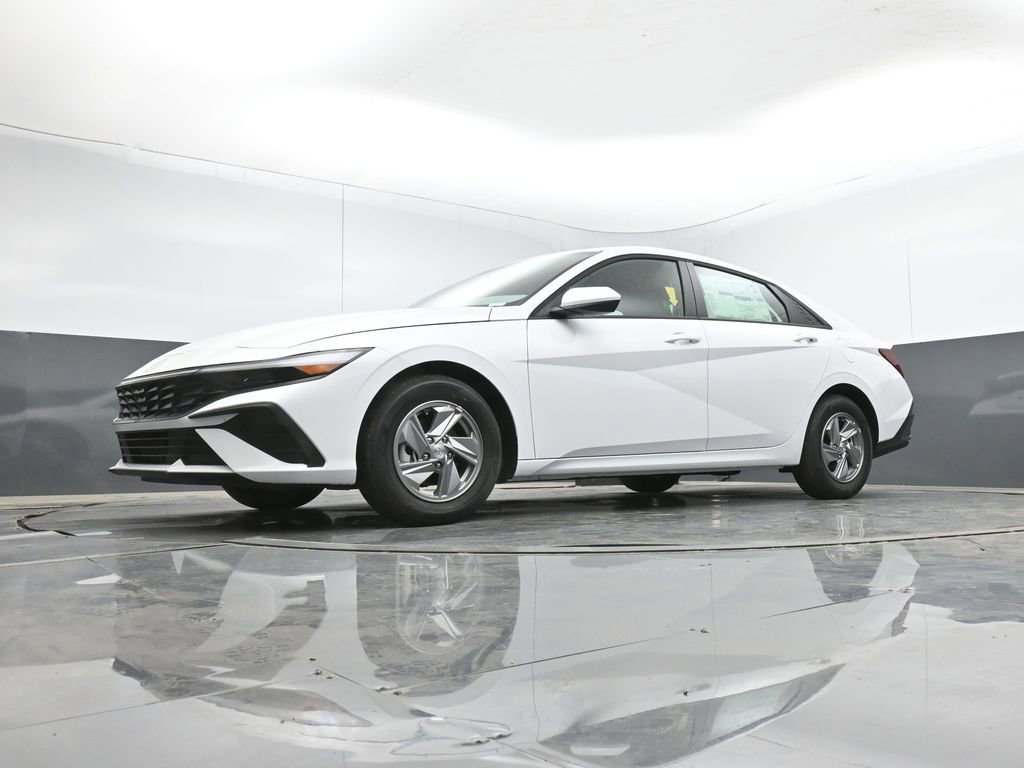 New 2026 Hyundai Elantra SE image 10