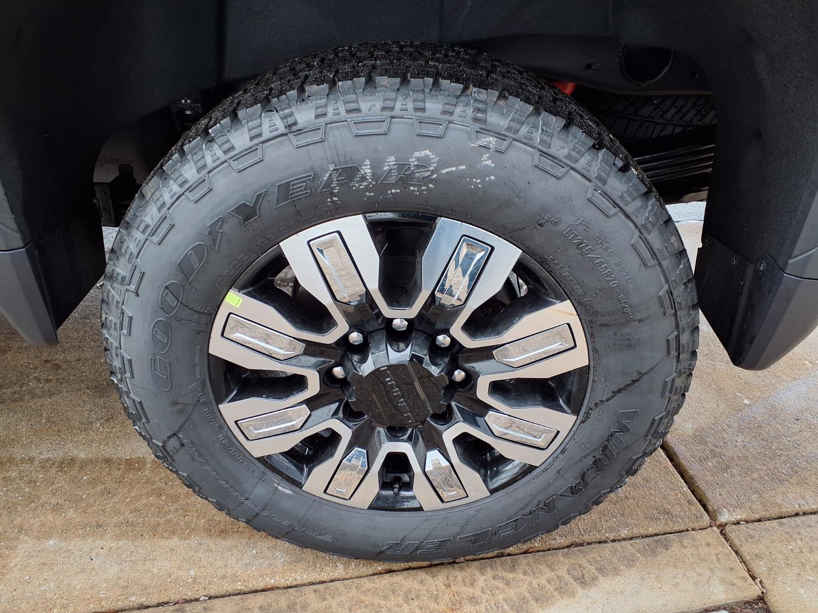 New 2026 GMC Sierra 2500 Denali w/ Denali Reserve Package image 13