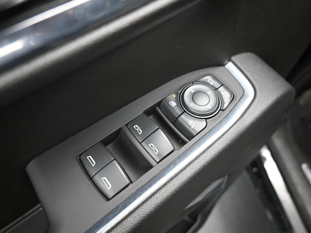 Used 2024 GMC Sierra 1500 SLT image 13