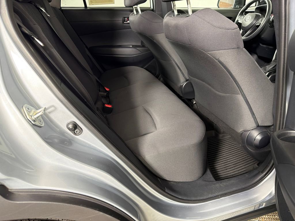 Used 2022 Toyota Corolla Cross LE w/ Moonroof Package FWD image 16