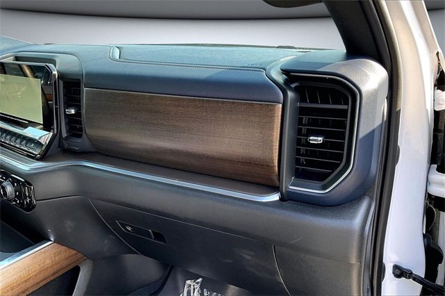 Used 2022 Chevrolet Silverado 1500 High Country w/ Z71 Off-Road Package image 27