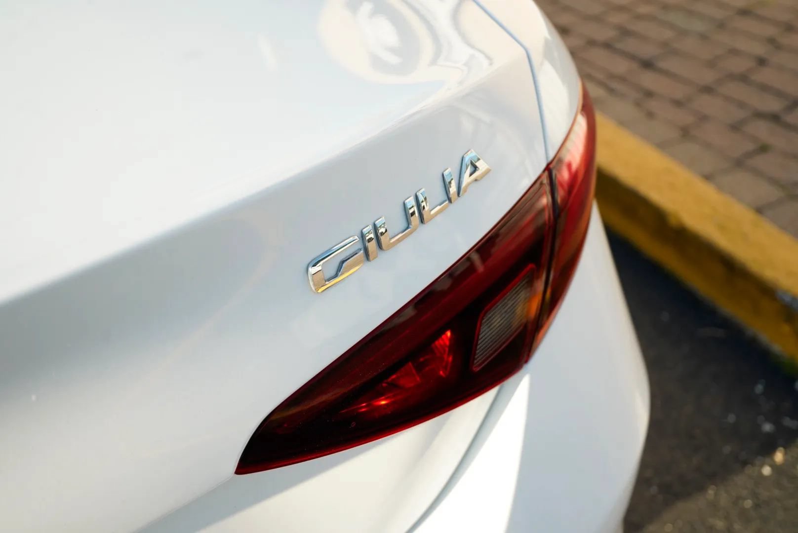 Used 2022 Alfa Romeo Giulia Sprint AWD/4WD image 11