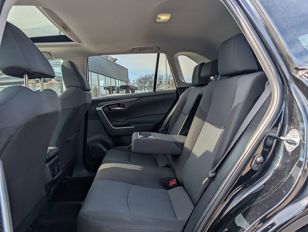 Used 2025 Toyota RAV4 XLE w/ Convenience Package image 26