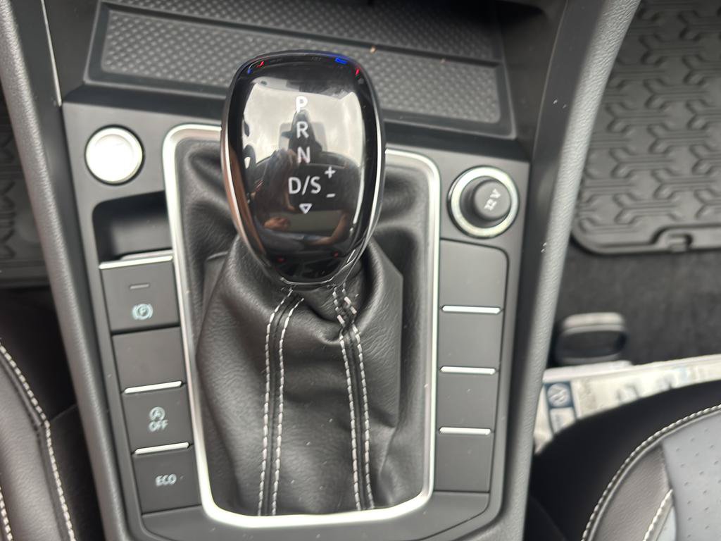 New 2026 Volkswagen Jetta SE FWD image 27