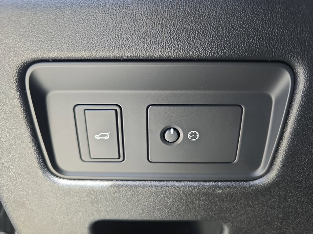 New 2026 Land Rover Discovery Limited Edition AWD/4WD image 28
