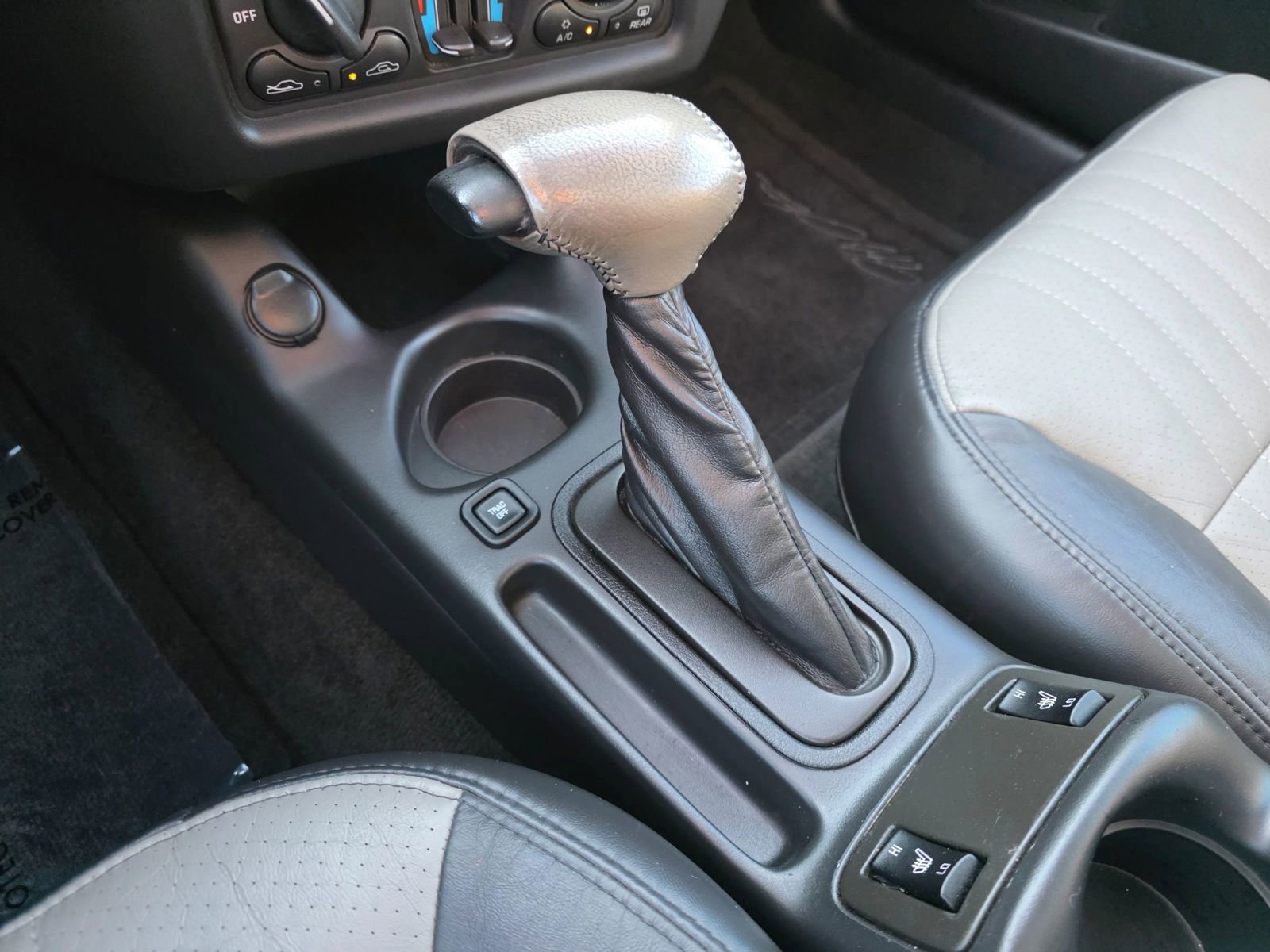 Used 2003 Chevrolet Monte Carlo SS image 17