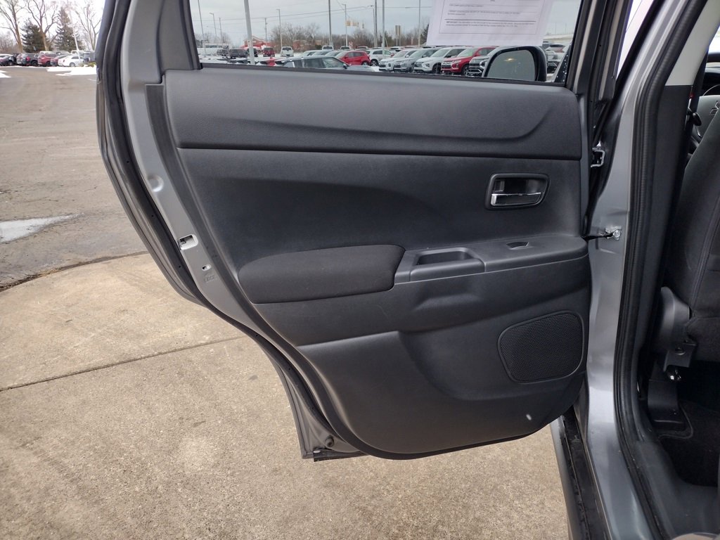 Used 2024 Mitsubishi Outlander Sport ES image 19