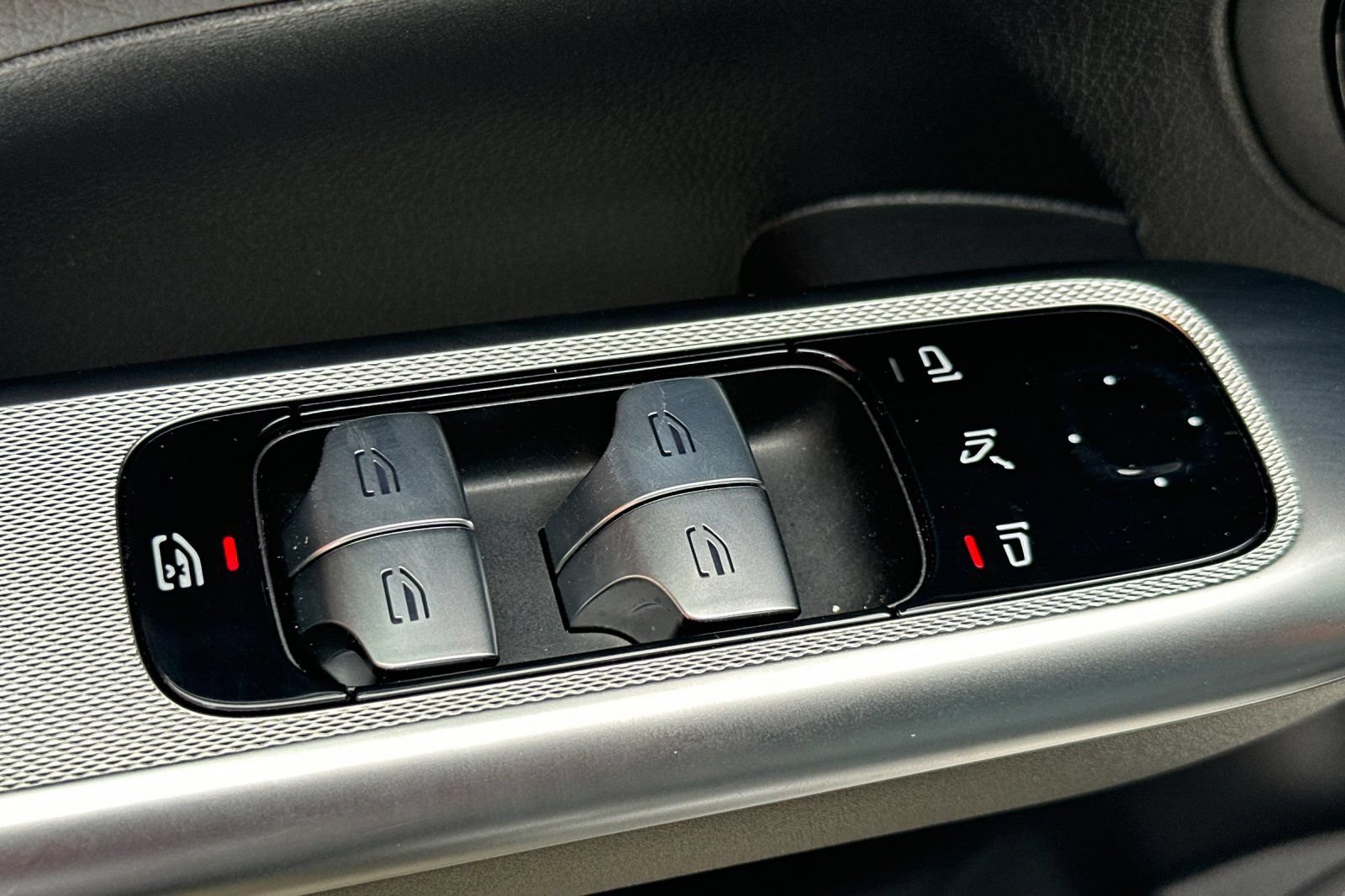 Certified 2026 Mercedes-Benz GLC 300 4MATIC image 13