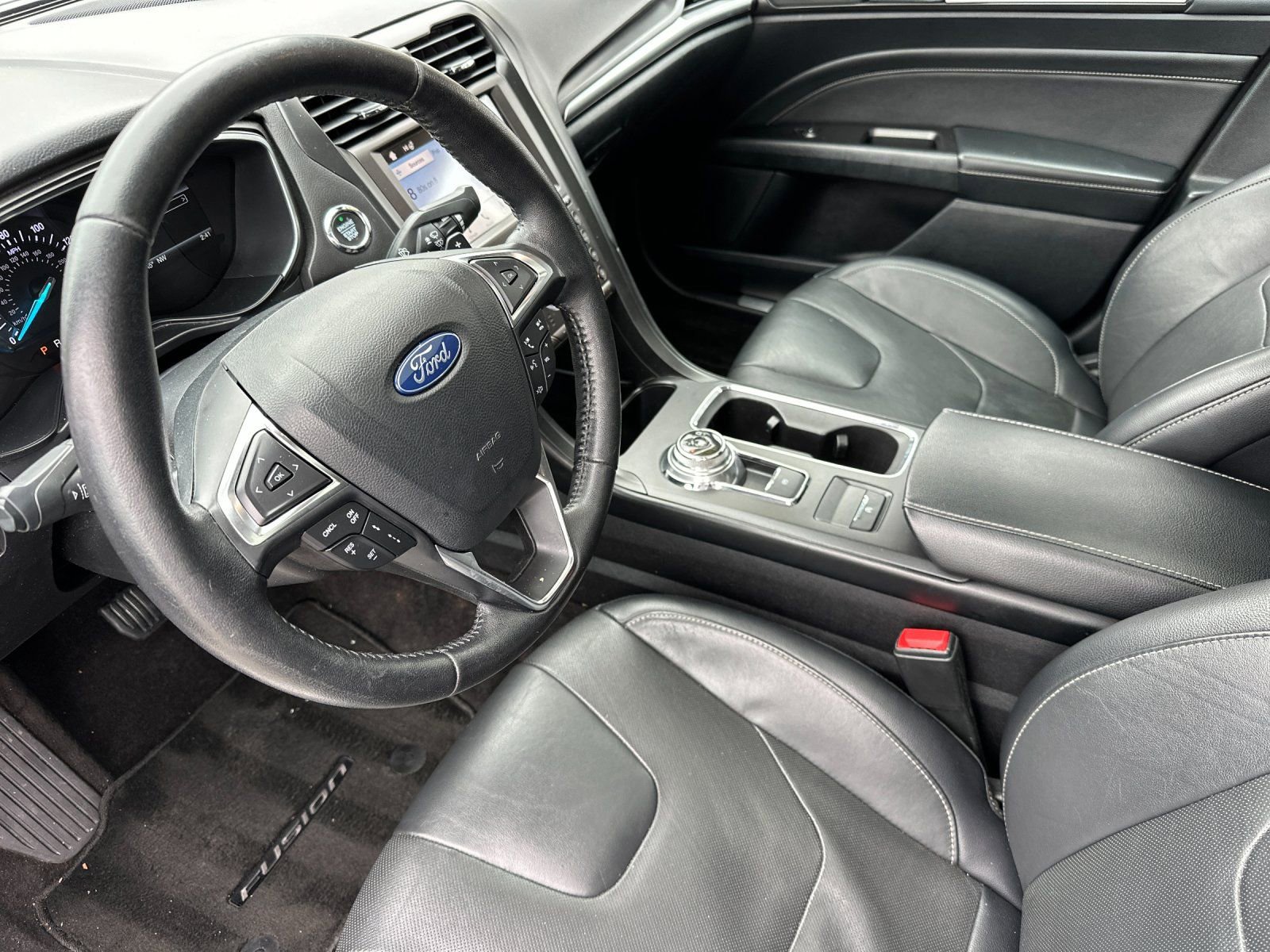 Used 2019 Ford Fusion Titanium image 10