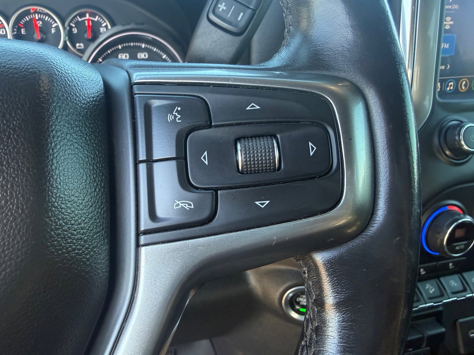 Used 2021 Chevrolet Silverado 1500 RST AWD/4WD image 15