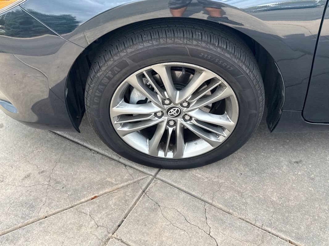 Used 2016 Toyota Camry SE FWD image 11
