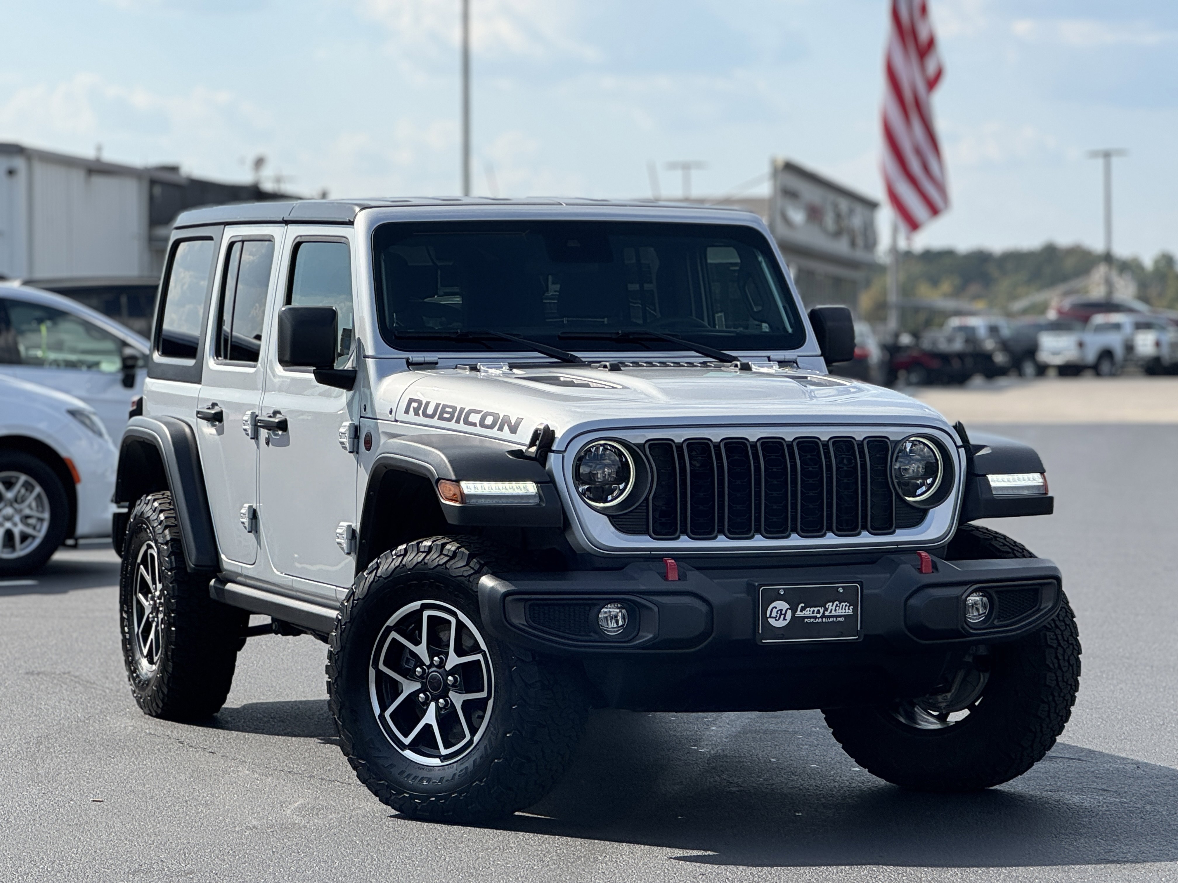 Used 2024 Jeep Wrangler Unlimited Rubicon image 3