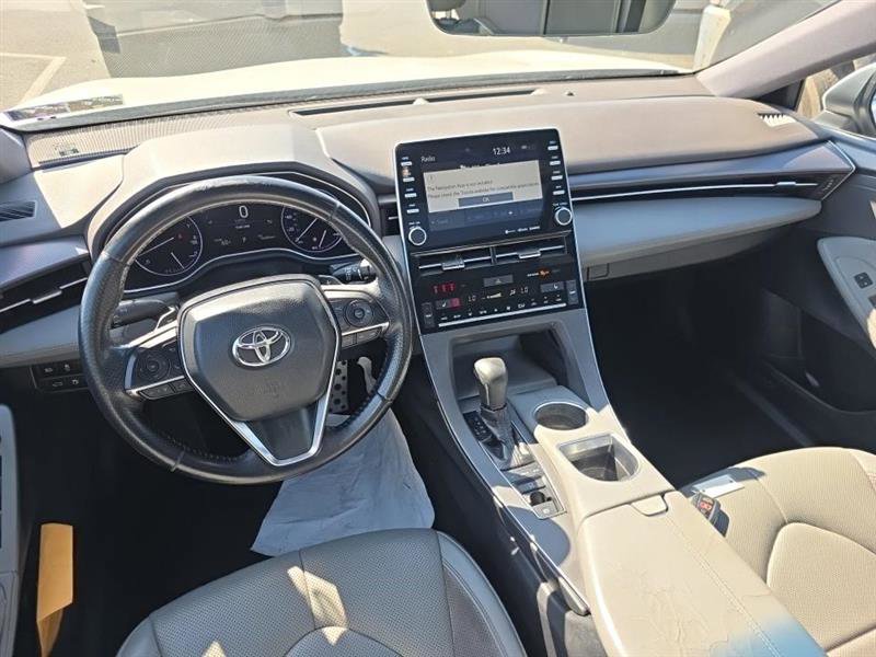 Used 2019 Toyota Avalon XSE w/ All Weather Liner Package image 5