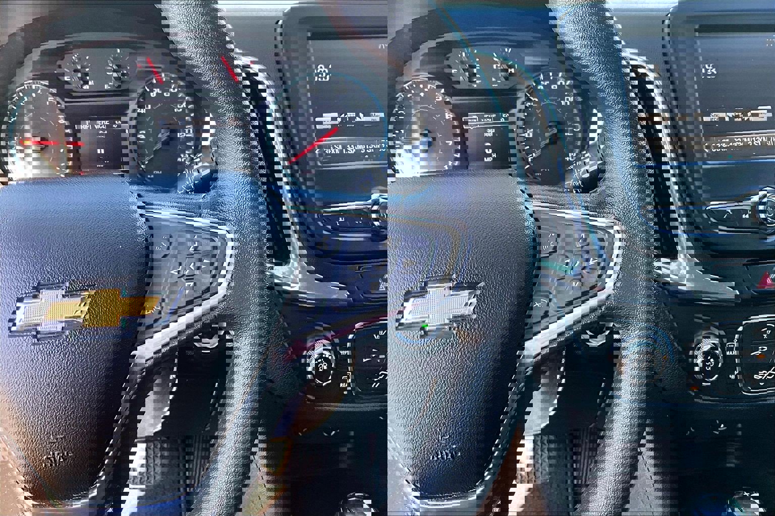 Used 2018 Chevrolet Equinox LT image 17