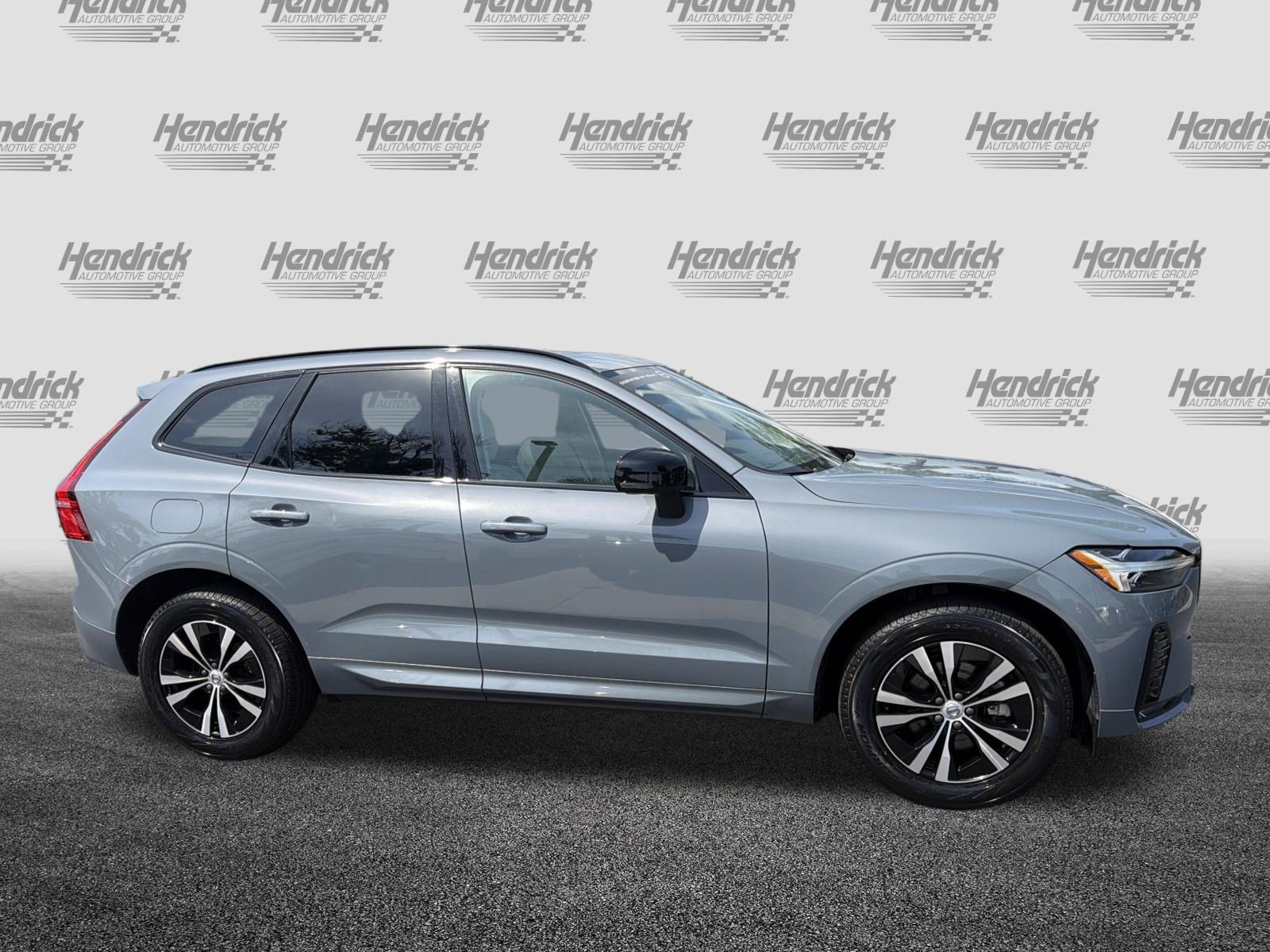 Certified 2024 Volvo XC60 B5 Core AWD/4WD image 11