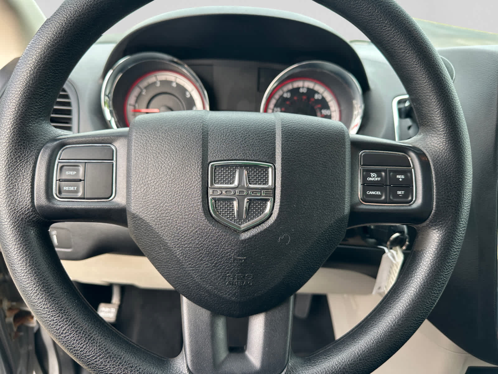 Used 2019 Dodge Grand Caravan SE FWD image 14