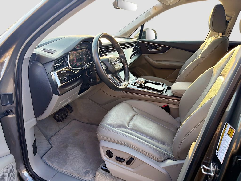 Used 2021 Audi Q7 3.0T Prestige w/ Prestige Package image 28
