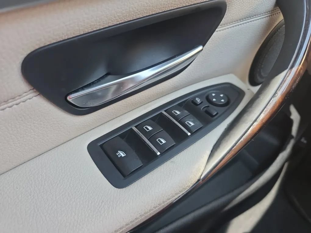Used 2018 BMW 430i Convertible RWD image 22