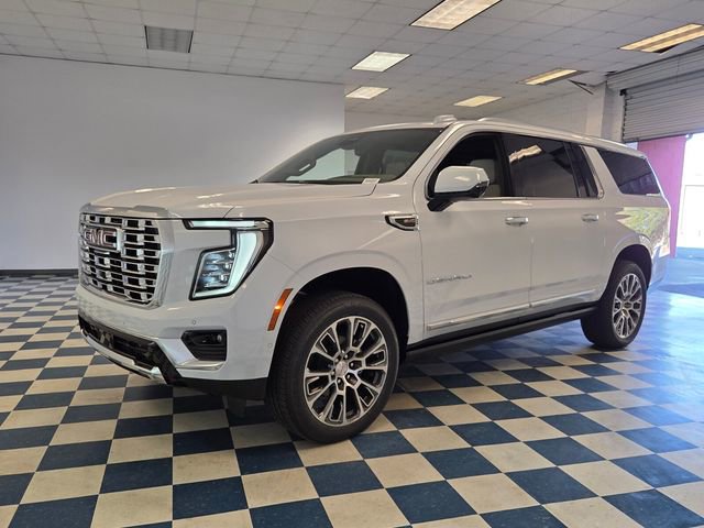New 2026 GMC Yukon XL Denali w/ Denali Reserve Package image 3