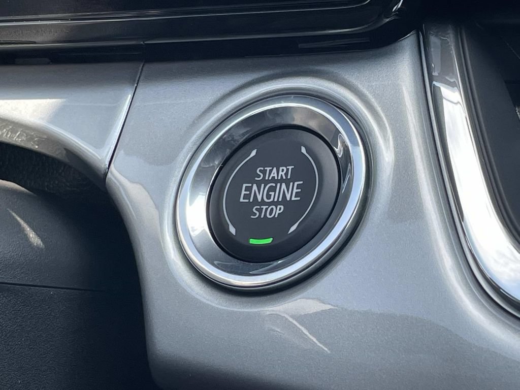 New 2026 Chevrolet Trax LT w/ Midnight Edition FWD image 22