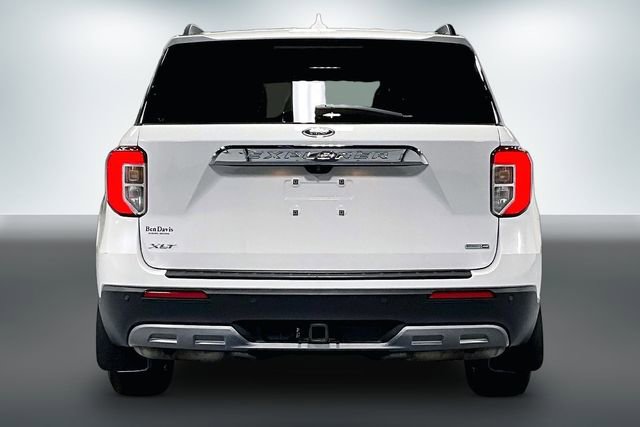 Used 2020 Ford Explorer XLT w/ Equipment Group 202A image 7