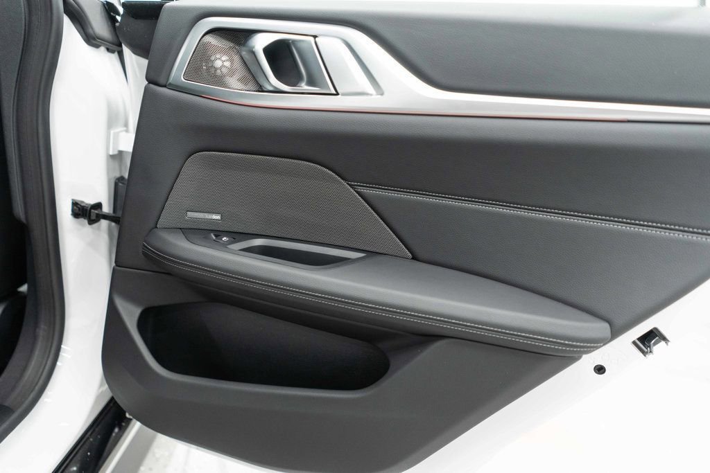 Used 2025 BMW 430i xDrive w/ M Sport Package image 32