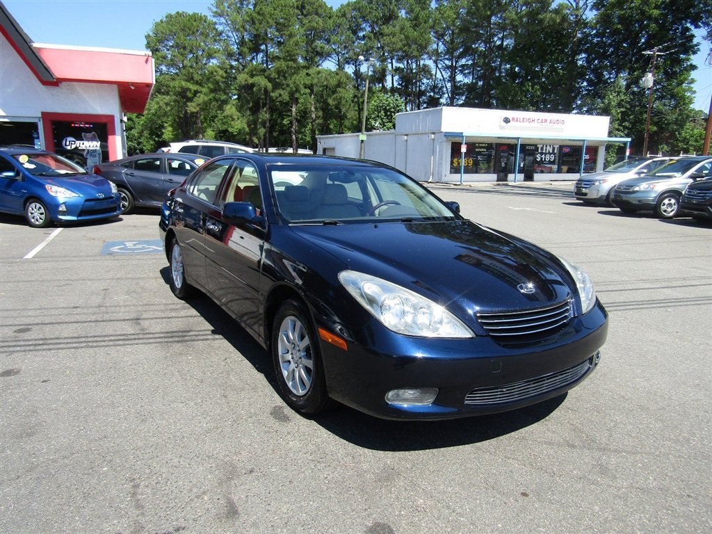 Used 2004 Lexus ES 330 FWD image 9