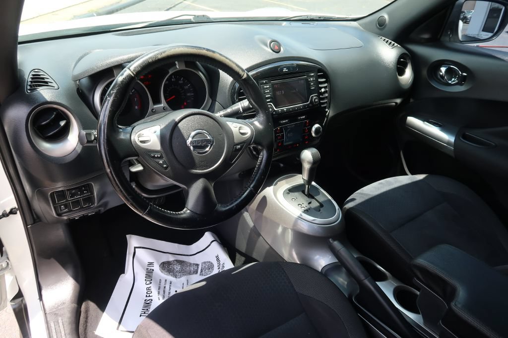 Used 2016 Nissan Juke SV FWD image 6