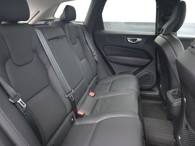 Used 2023 Volvo XC60 B5 Plus w/ Protection Package FWD image 28