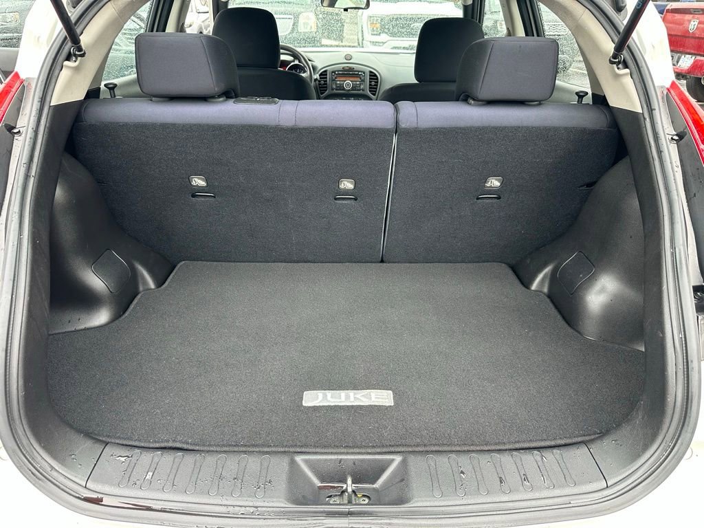 Used 2014 Nissan Juke S image 25