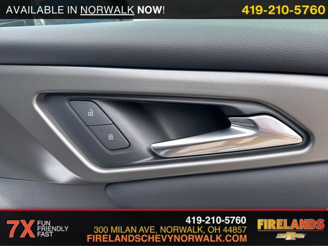 New 2025 Chevrolet Traverse LT w/ Driver Confidence Package image 50