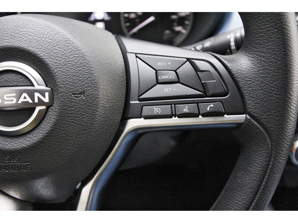 Used 2025 Nissan Versa SV w/ Trunk Package FWD image 20