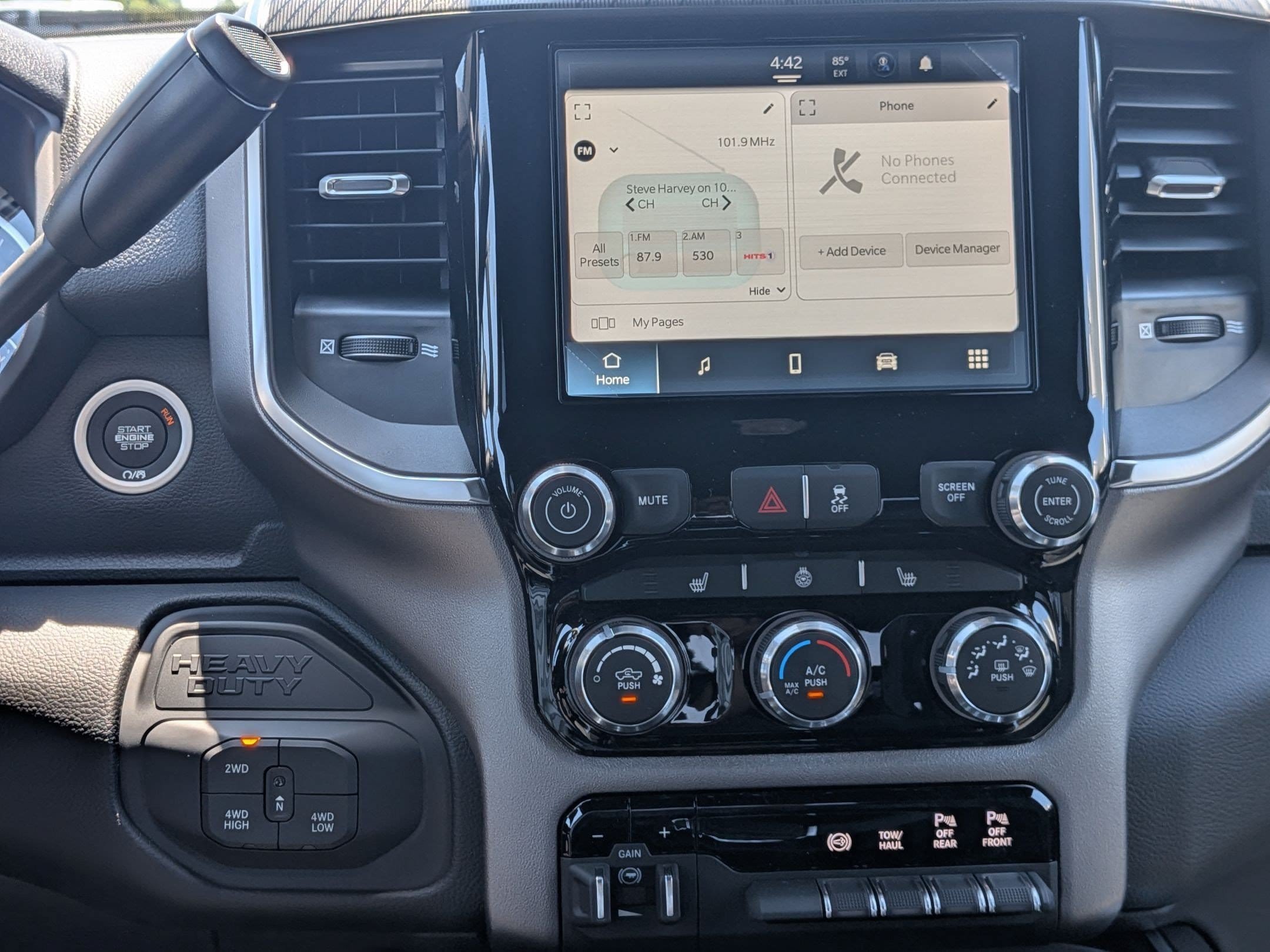 New 2026 RAM 2500 Big Horn AWD/4WD image 13