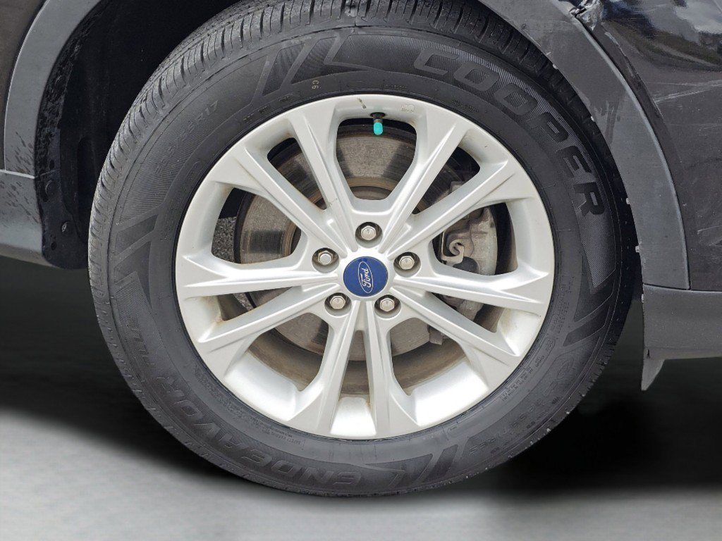 Used 2019 Ford Escape SE image 15