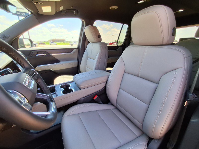 New 2026 GMC Acadia Elevation w/ Black Edition AWD/4WD image 11
