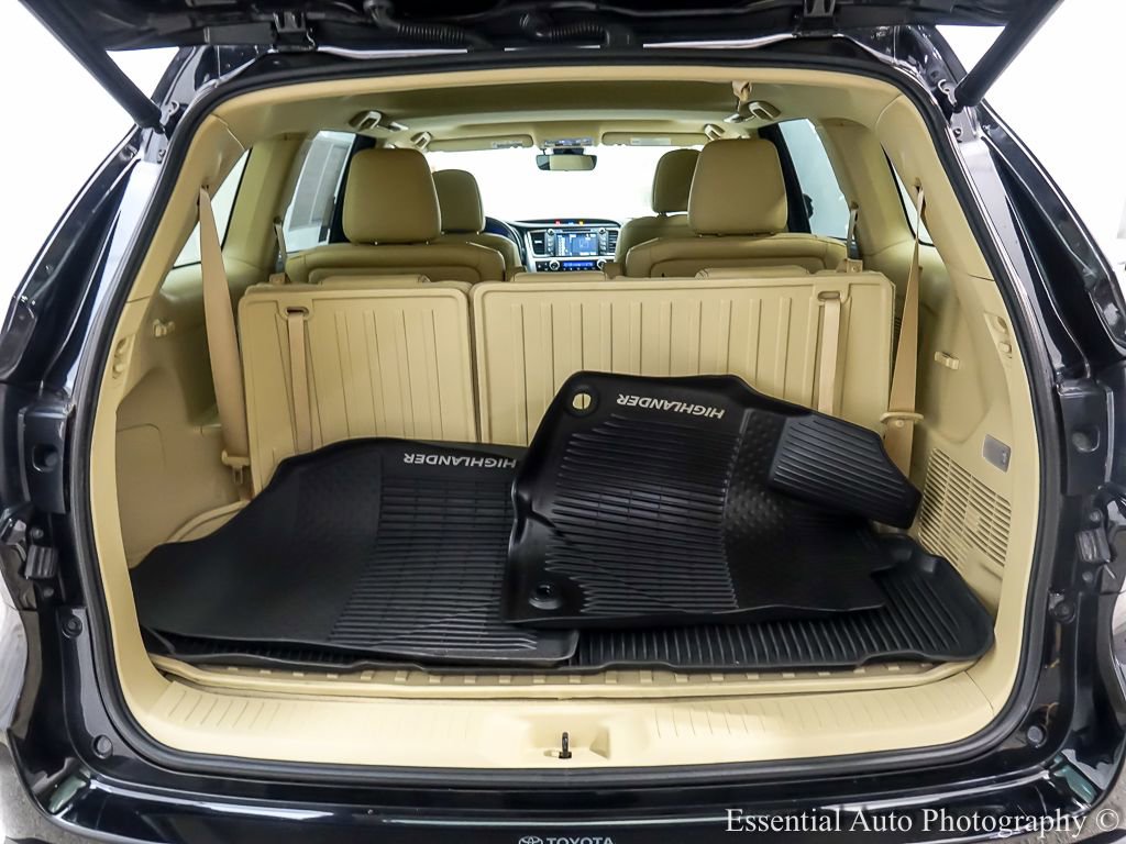 Used 2018 Toyota Highlander Limited image 25