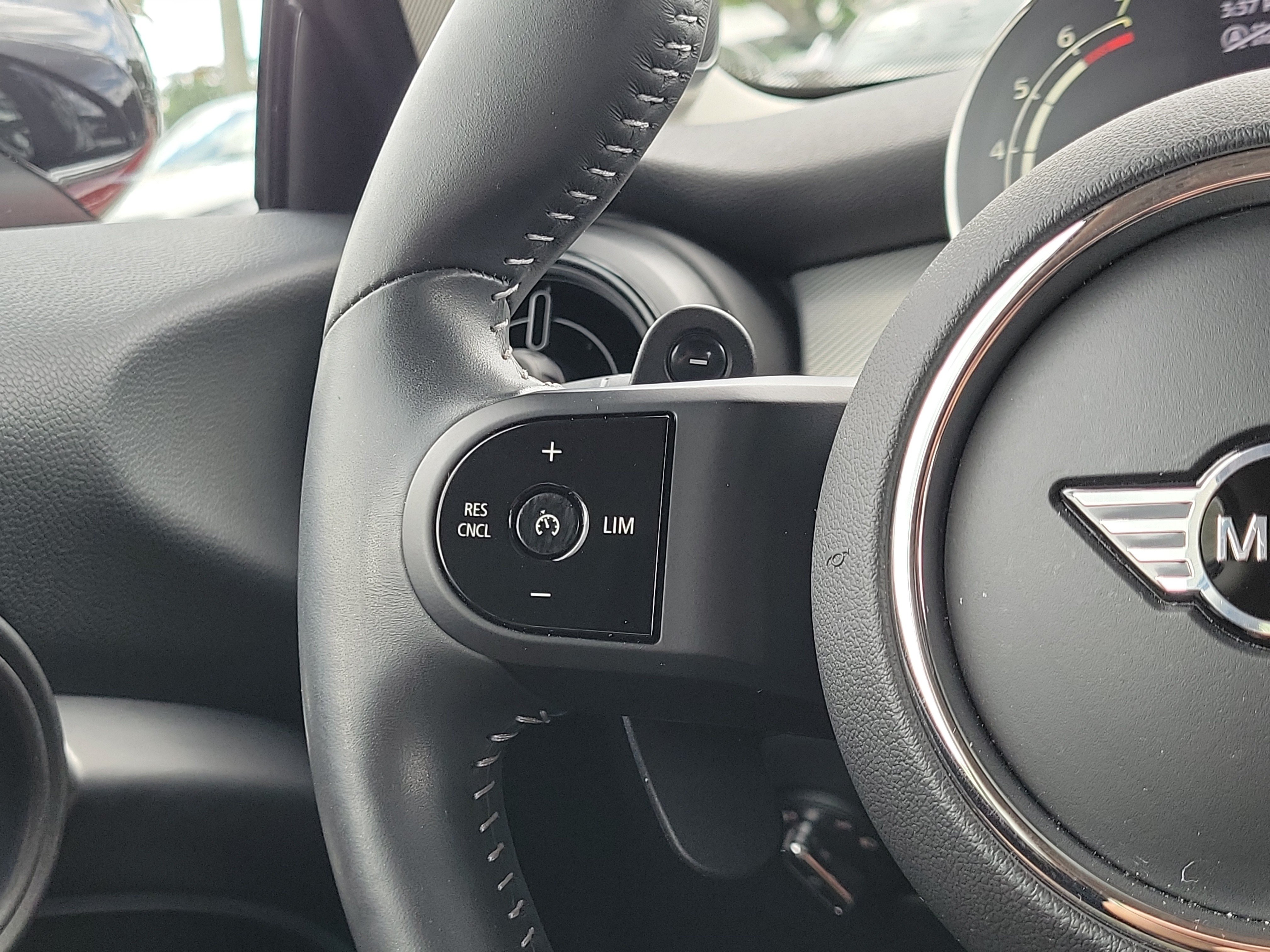 Used 2022 MINI Cooper S w/ Premium Package FWD image 19