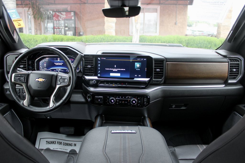 Used 2024 Chevrolet Silverado 3500 High Country w/ High Country Premium Package image 29