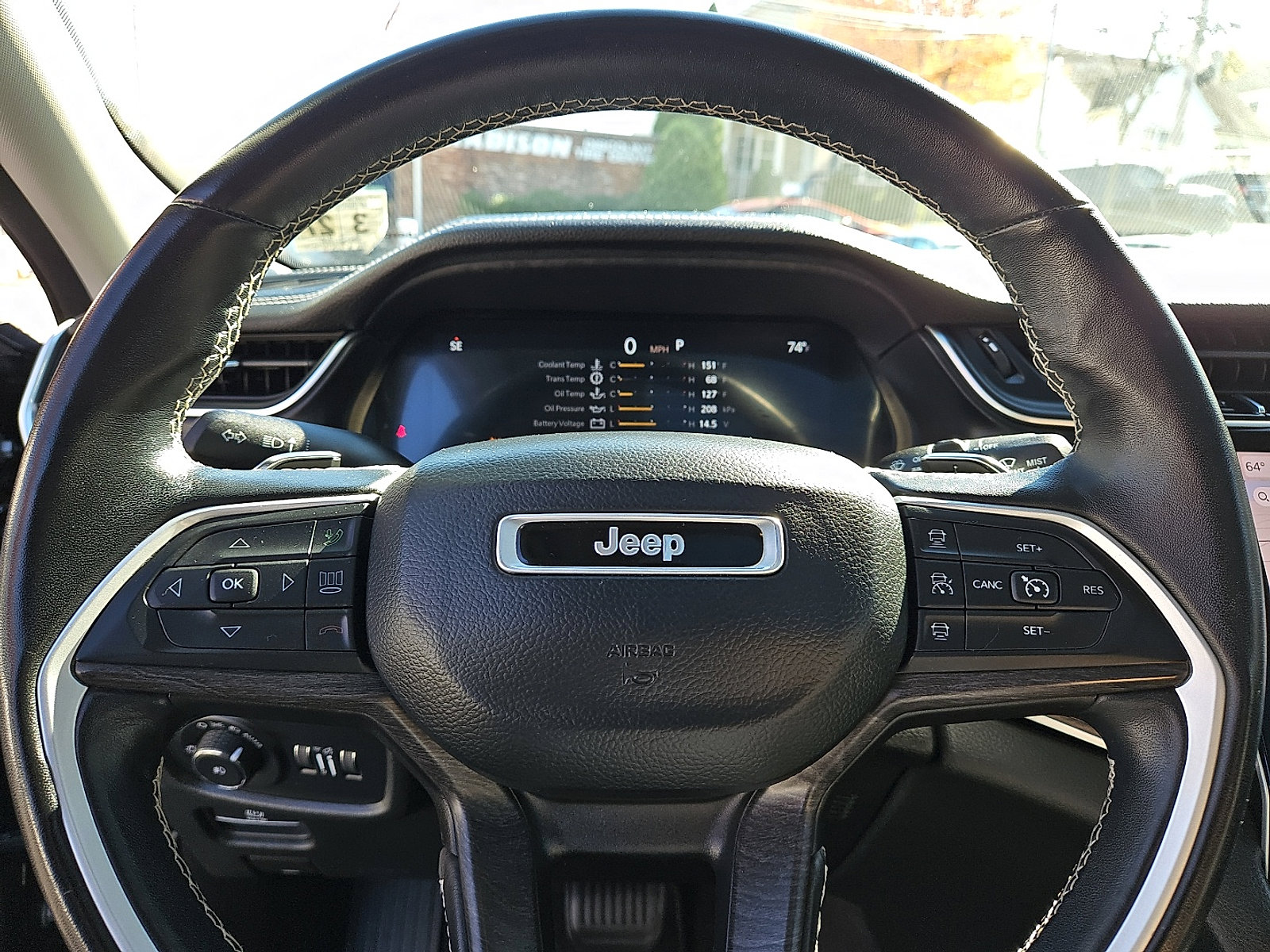 Used 2022 Jeep Grand Cherokee L Limited image 22