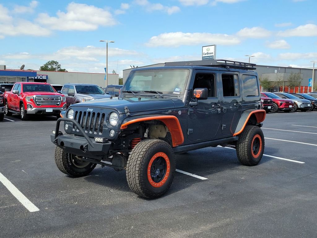 Used 2016 Jeep Wrangler Unlimited Rubicon w/ Connectivity Group image 2