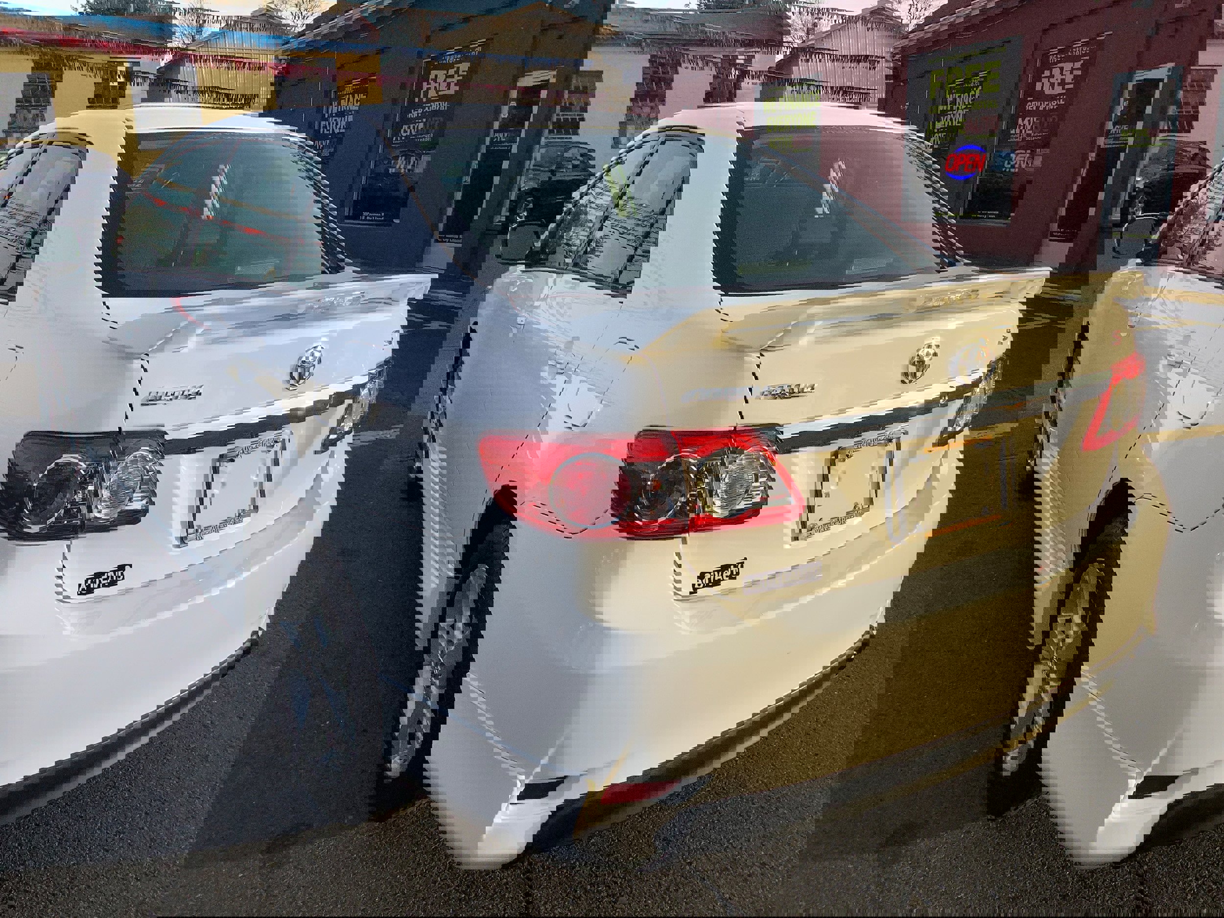 Used 2013 Toyota Corolla S image 5