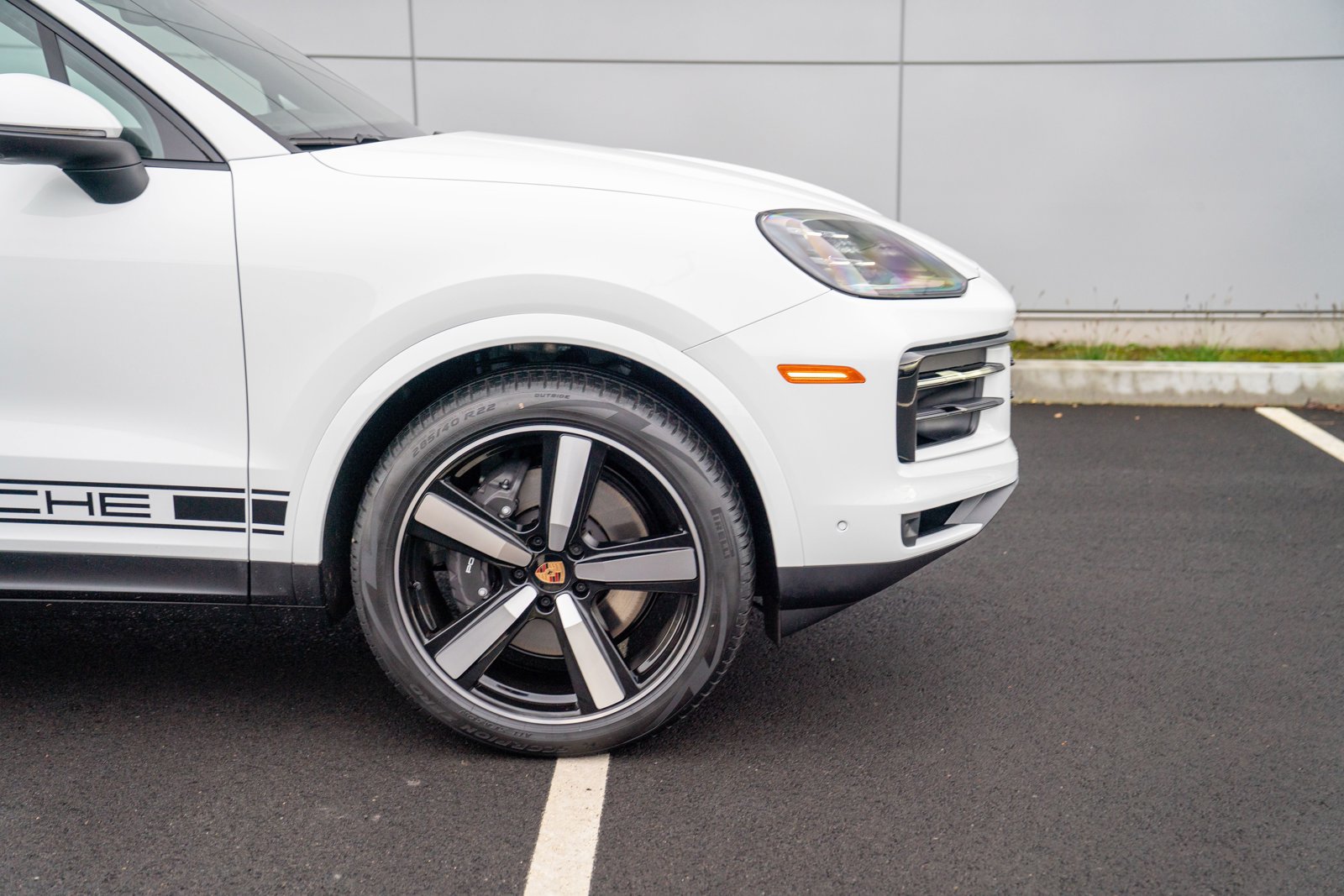 Certified 2026 Porsche Cayenne AWD/4WD image 9