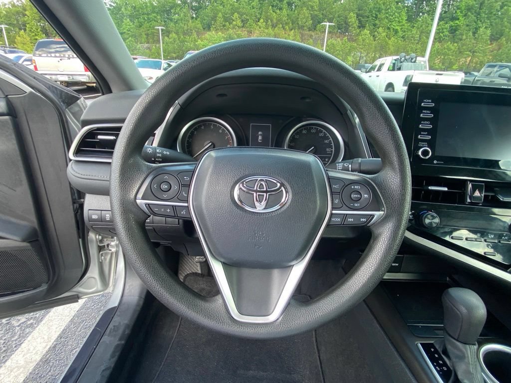Used 2023 Toyota Camry LE FWD image 12