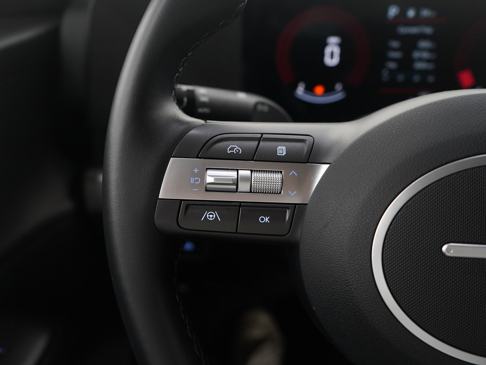 Used 2025 Hyundai Kona SEL image 26