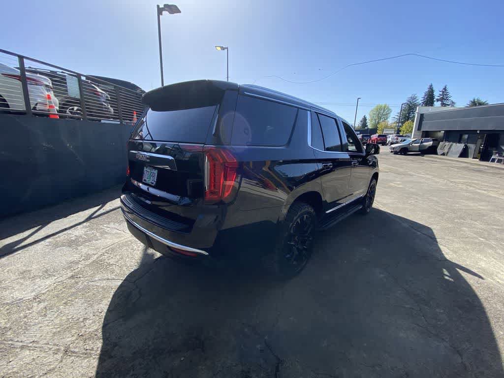 Used 2023 GMC Yukon SLT w/ SLT Premium Package AWD/4WD image 6