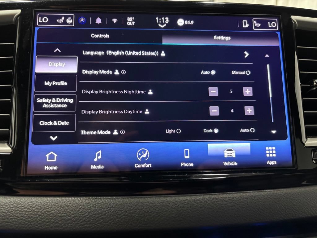 Used 2025 Chrysler Pacifica Select FWD image 30