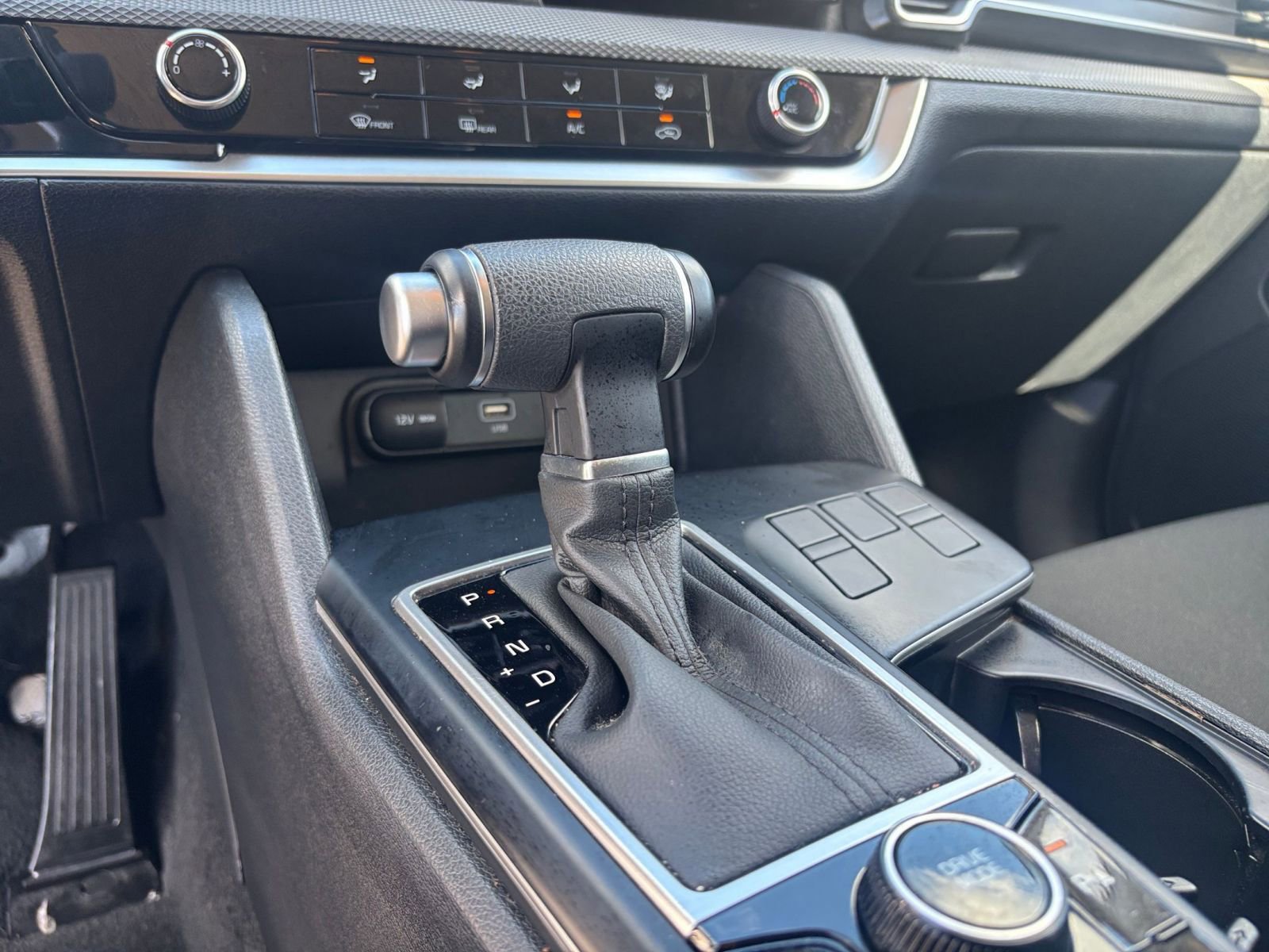 Used 2025 Kia Sportage LX image 39