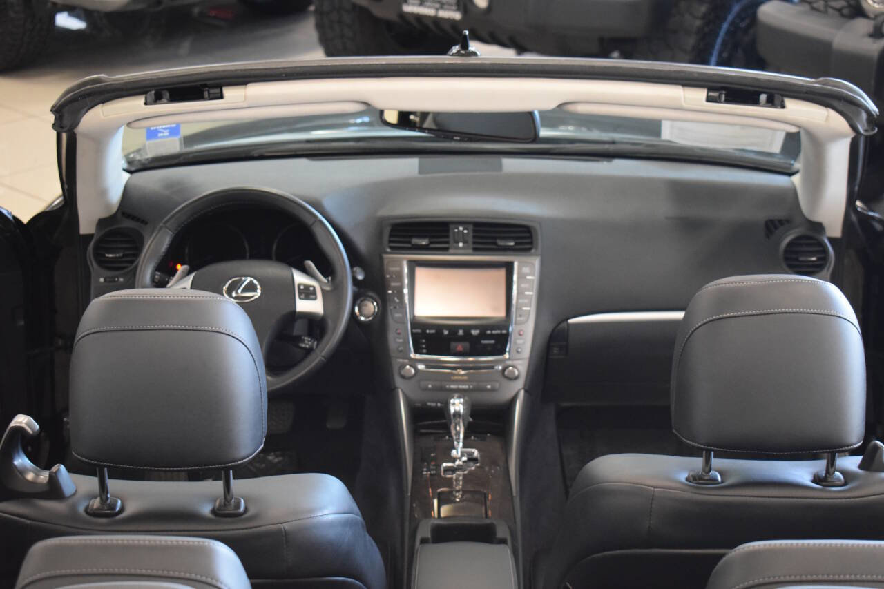 Used 2013 Lexus IS 350C Base 2dr Convertible w/ Luxury Pkg image 47
